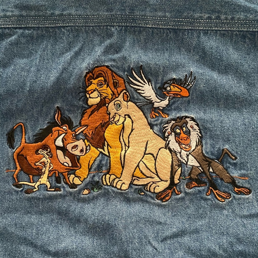 Vintage Disney Lion King denim button up!